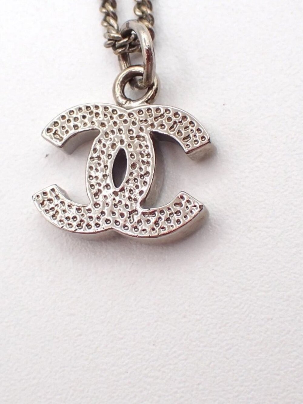 CHANEL CC Logo Rhinestone Chain Necklace Pendant B11V SHW Italy - Picture 3 of 9